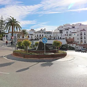 2 Bedroom Calle Carabeo, Free Wi-fi Nerja